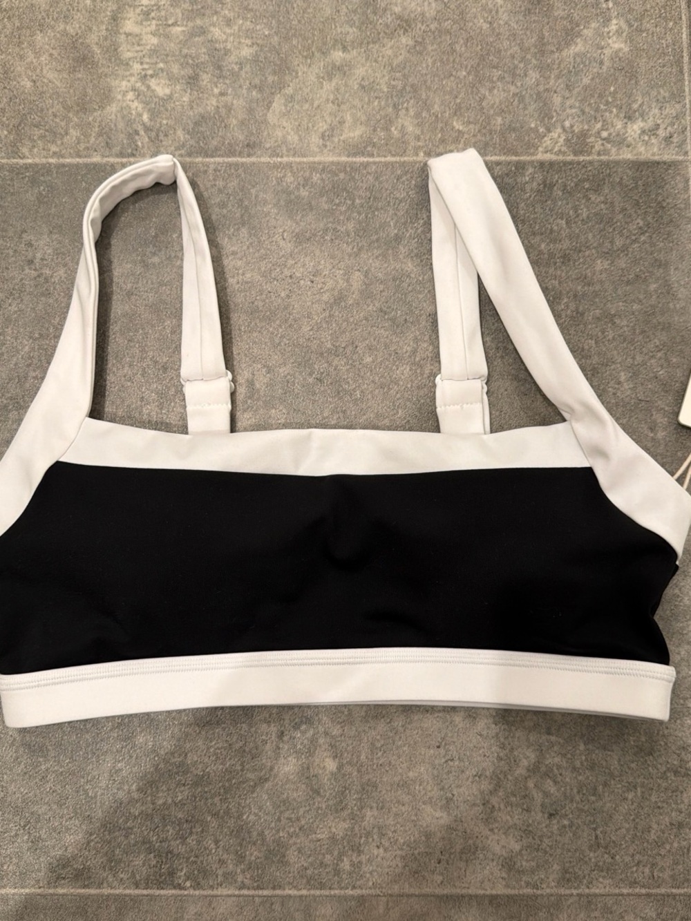 Form Active Straight Neck Bra